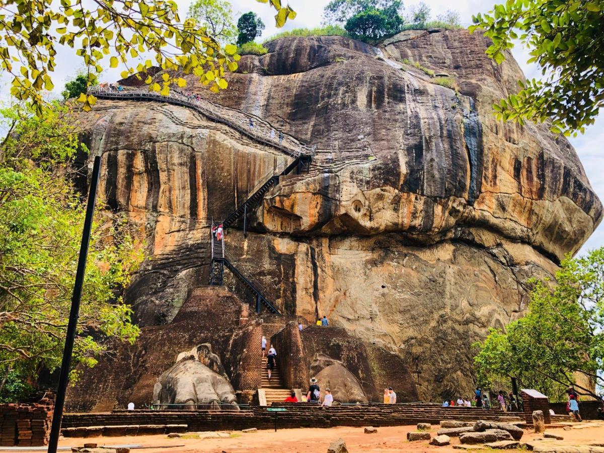 Hotel Sigiri Liya Rest Sigiriya Exterior foto